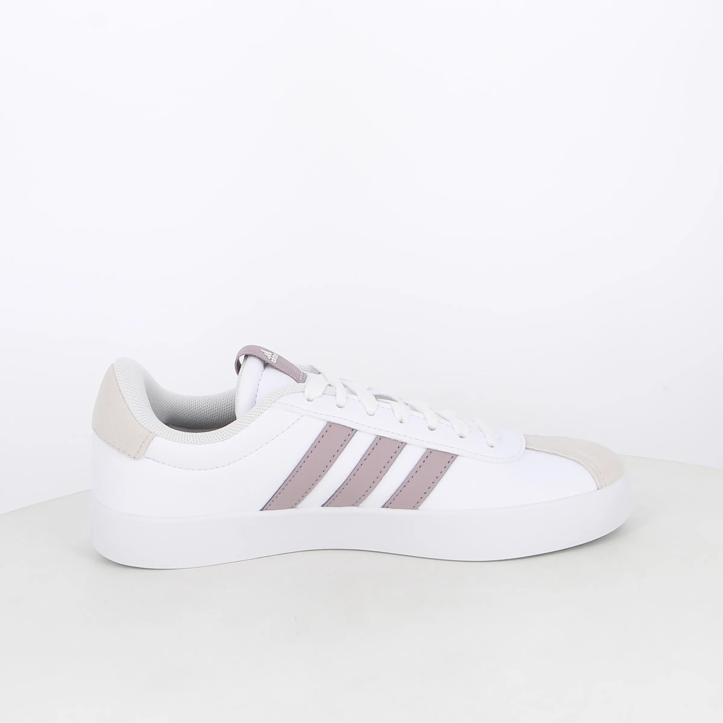 -----Adidas -----Sneakers da donna Vl Court ID8794 ----